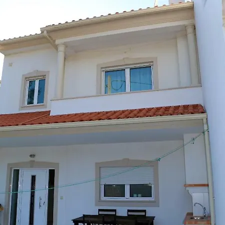 Alice's House Ναζαρέ